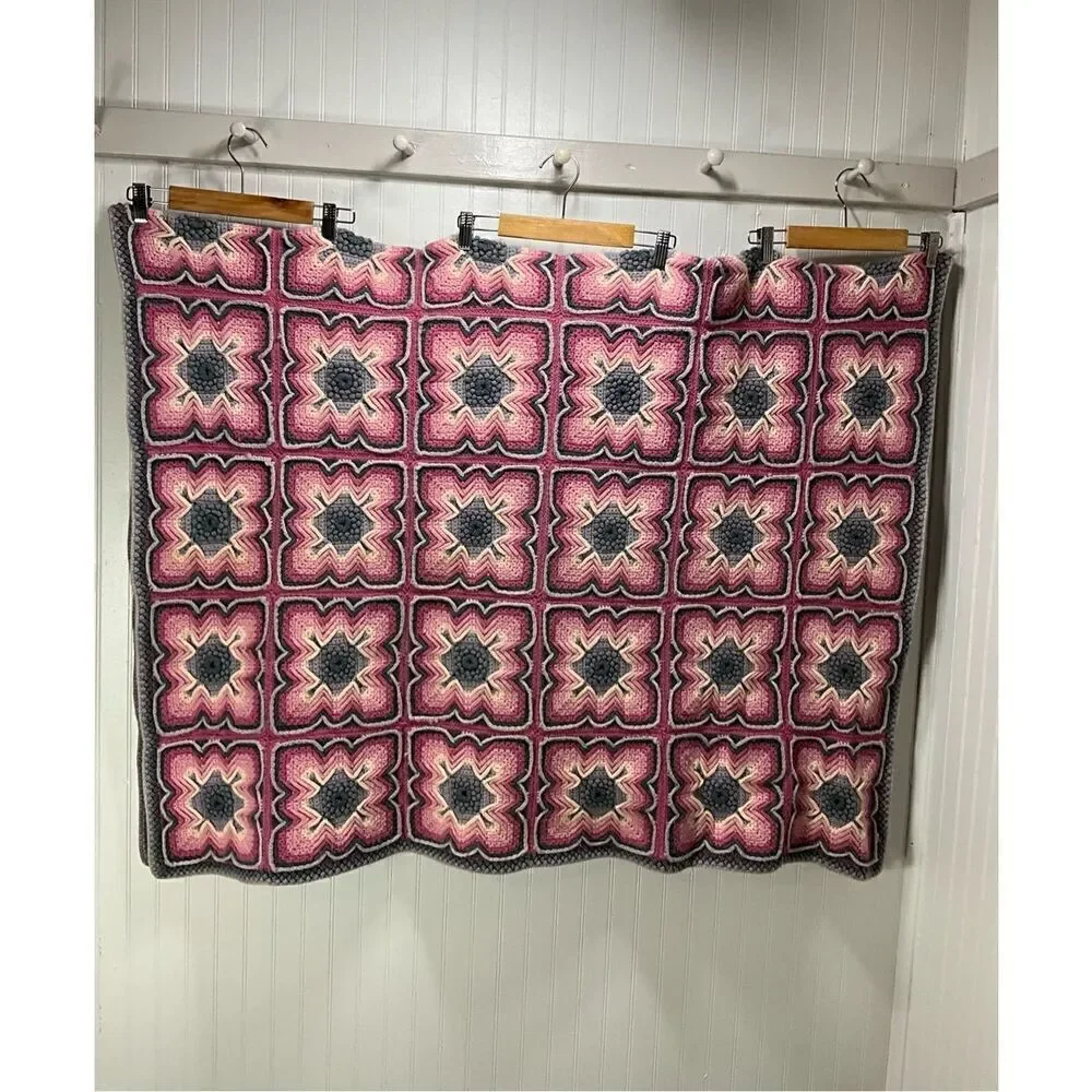 VINTAGE Handmade Crochet Afghan